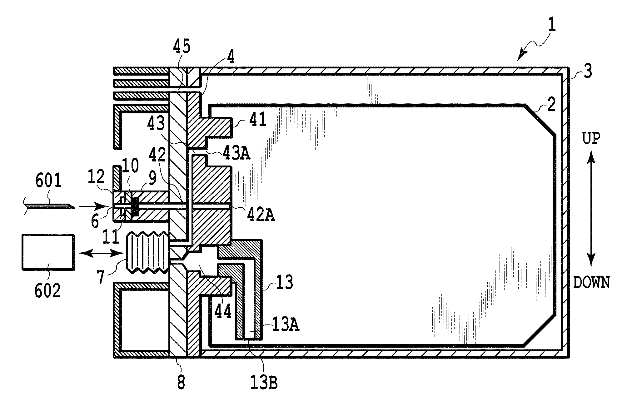 Liquid container and apparatus in which liquid container is mountable