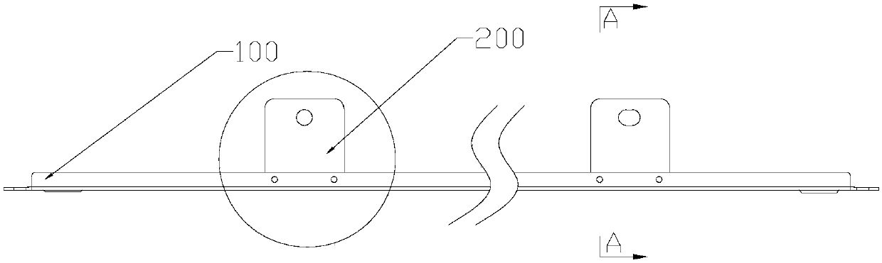 Connecting structure of side plate and accessory