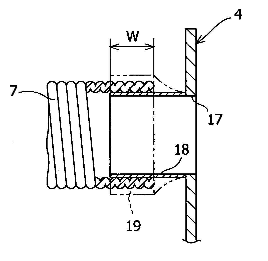 Electromagnetic wave shielding structure