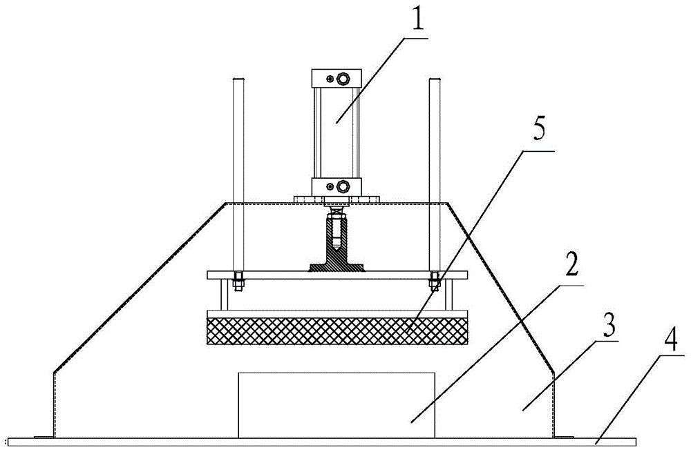 Automatic cutting machine and cutting method for nylon heat insulation strip production line