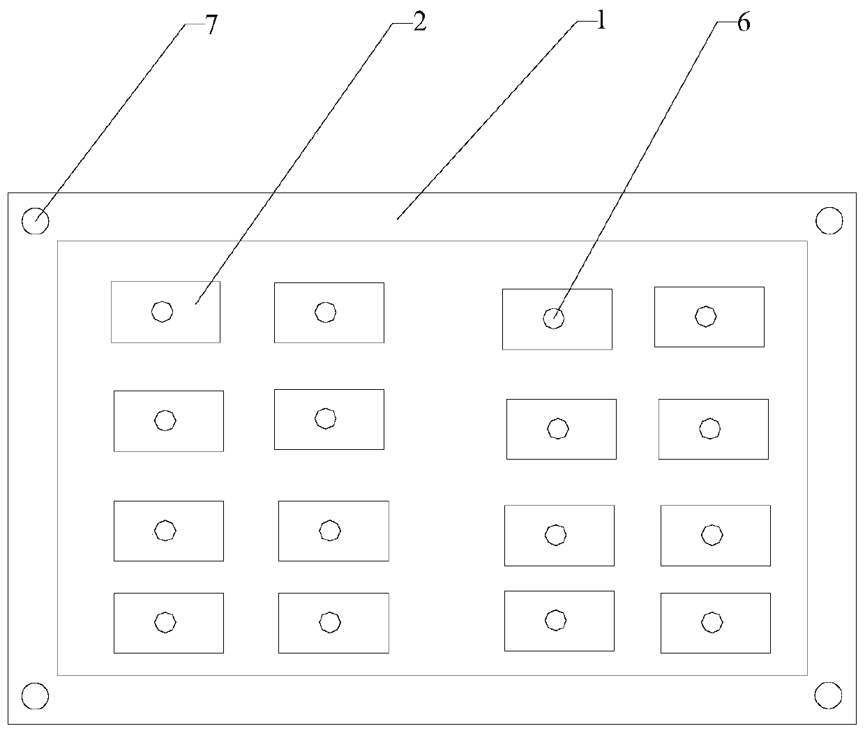 A color card printing mold for an automatic color card printing machine and a manufacturing method thereof