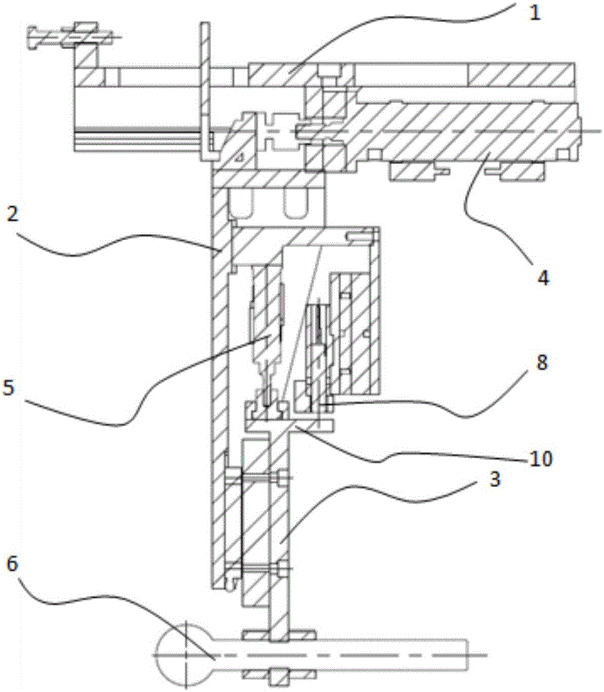 Rotation support channel induction quenching follow-up compensation device