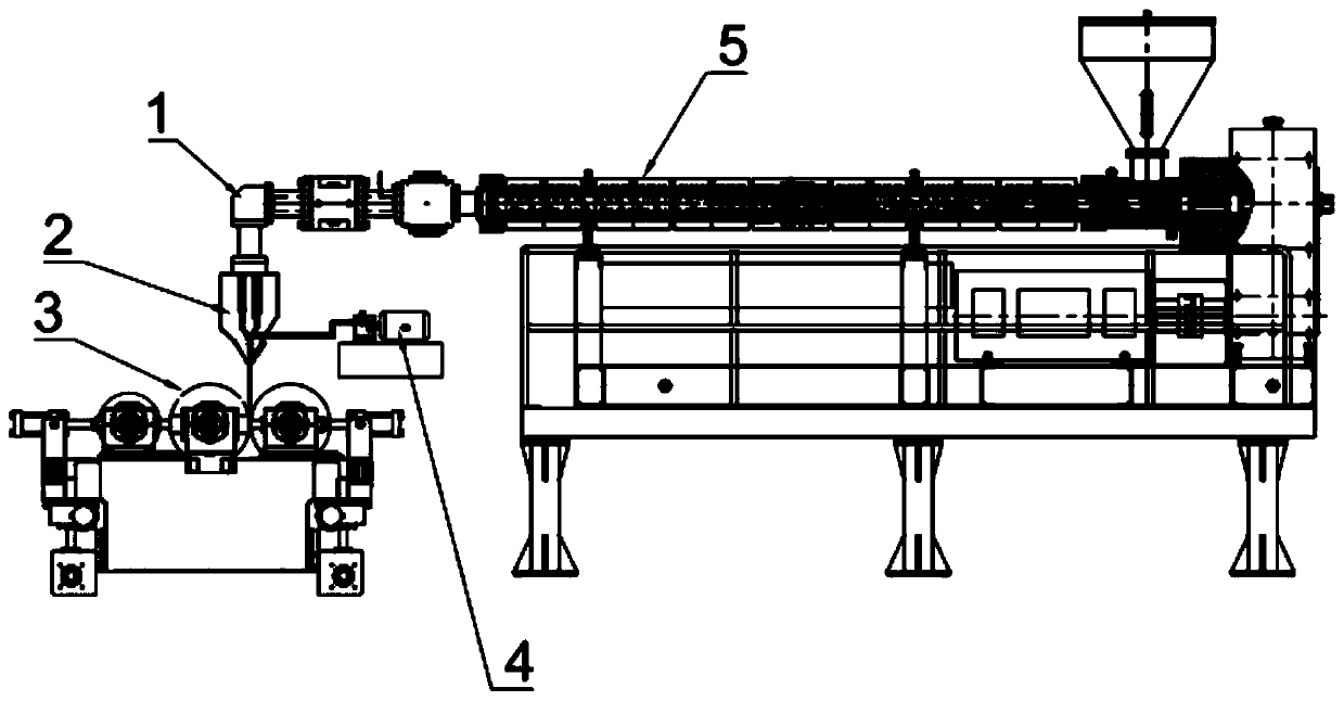 A composite functional diaphragm and its preparation method