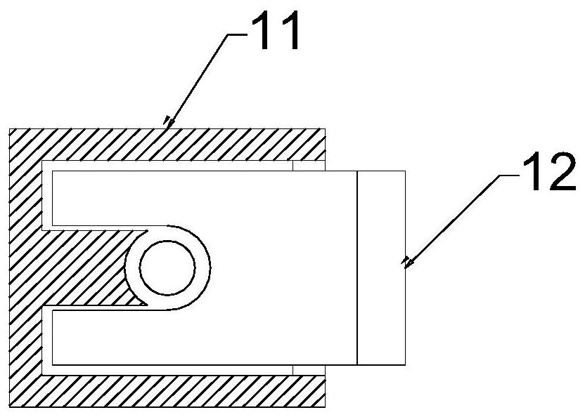 A high-efficiency anti-clogging granular fertilizer spreading device