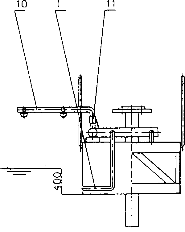River channel floater interception cleaning apparatus