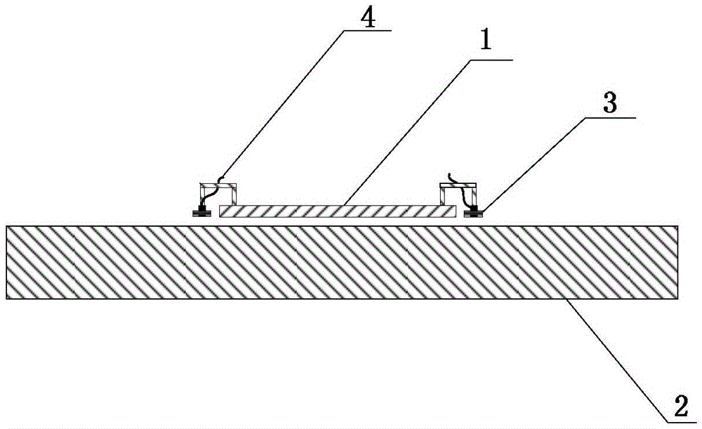 Non-contact measurement method of displacement and attitude of two-dimensional moving object without guide rail in plane or curved surface