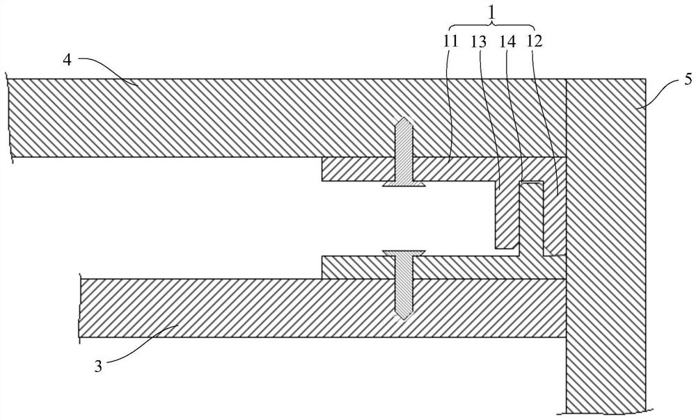 Edge-closing mounting assembly of decorative plate, edge-closing structure of decorative plate and mounting method of edge-closing structure