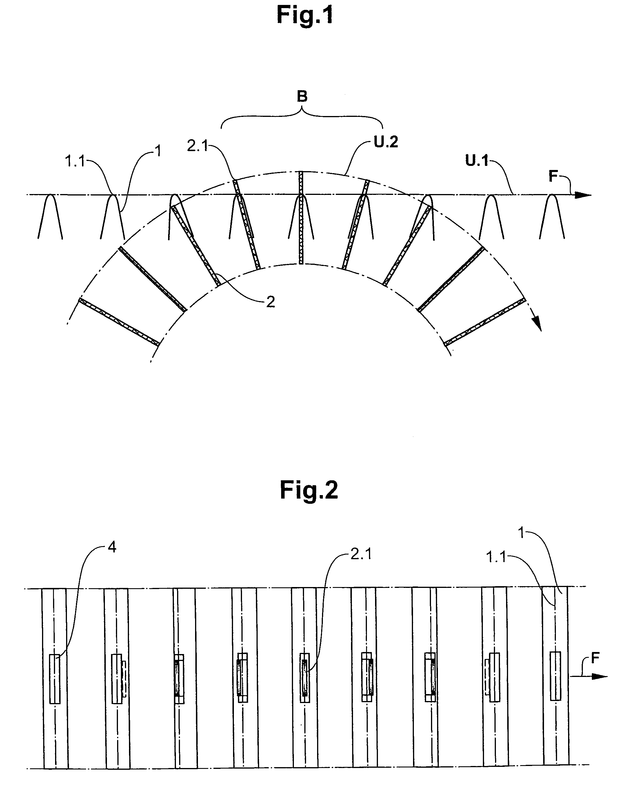 Method and installation for processing printed products during conveyance