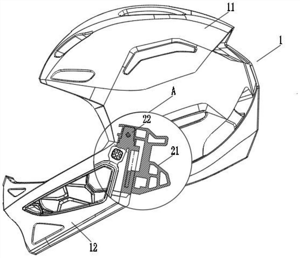 Helmet with split type skeleton structure