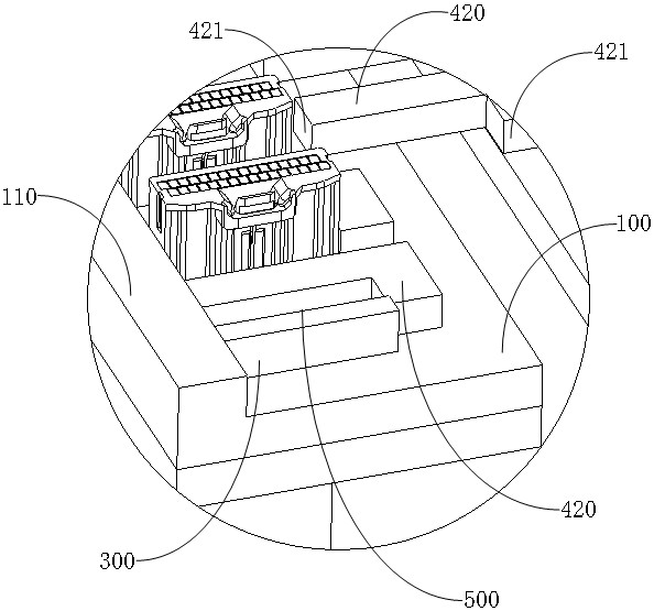 Connector separating mechanism