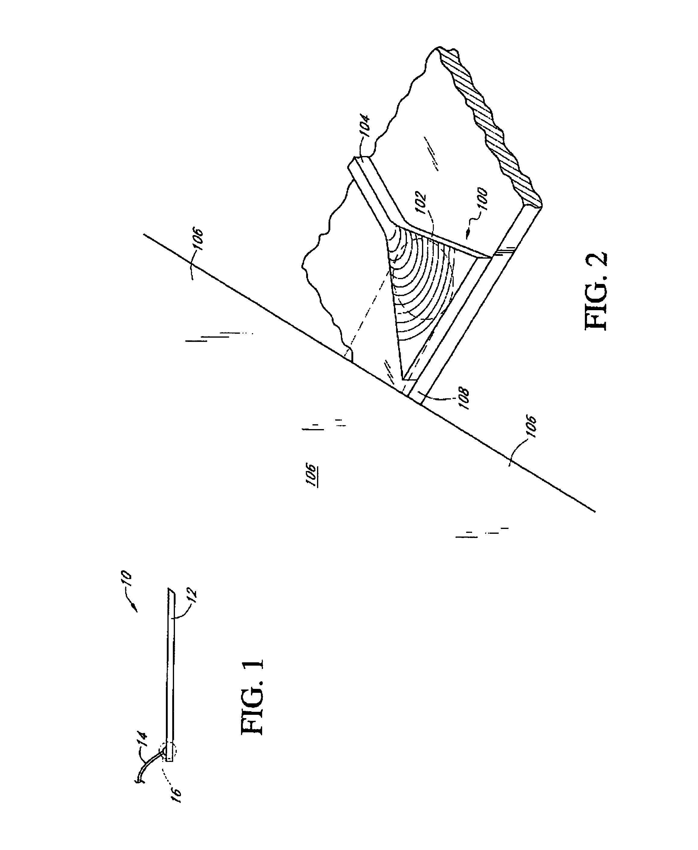 Optical waveguide grating coupler with varying scatter cross sections