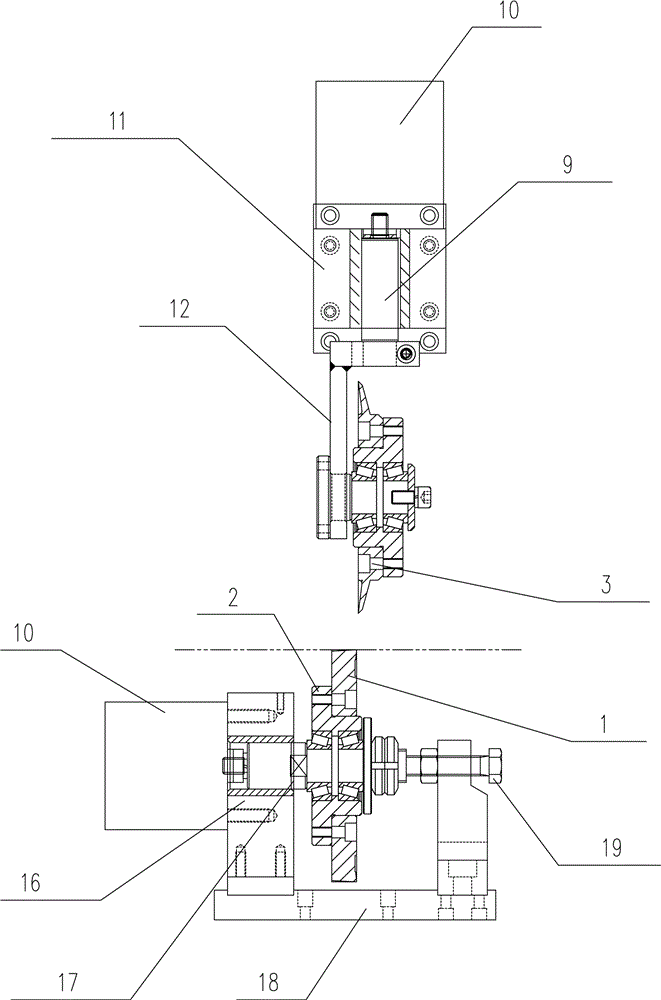 Disc cutter trimming mechanism of sheet extrusion machine