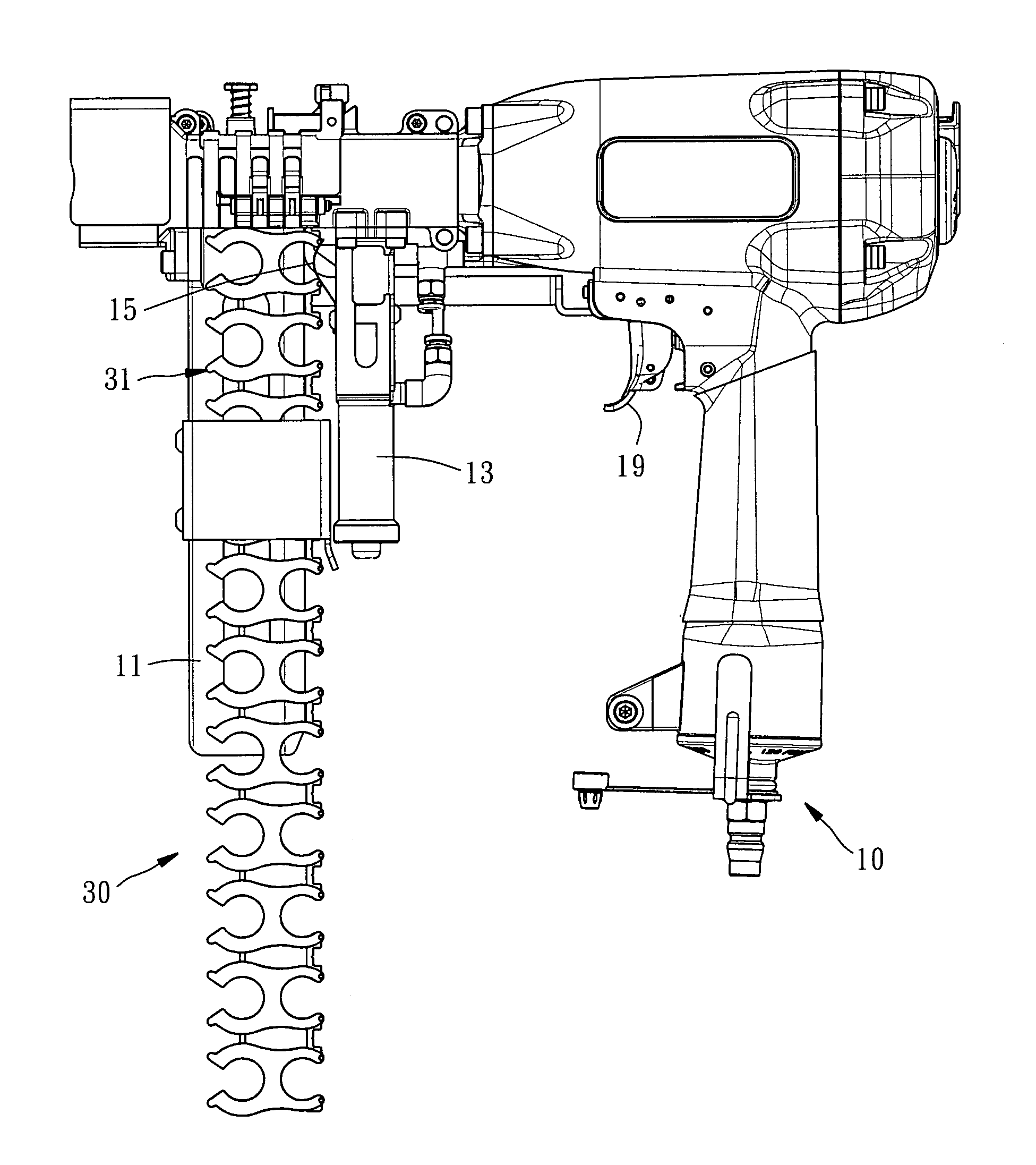 Method of continuously mounting clips to two abutted and crossed rods