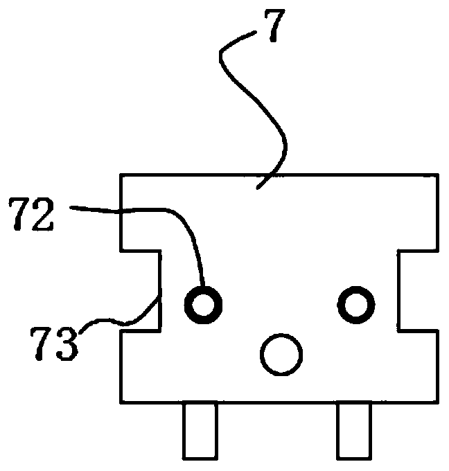 Seamless splicing type LED circuit board