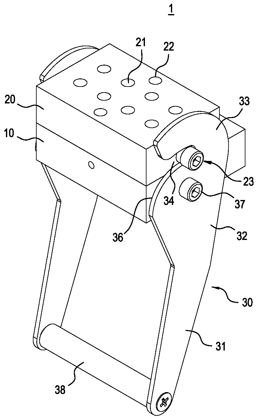 replaceable fluid supply