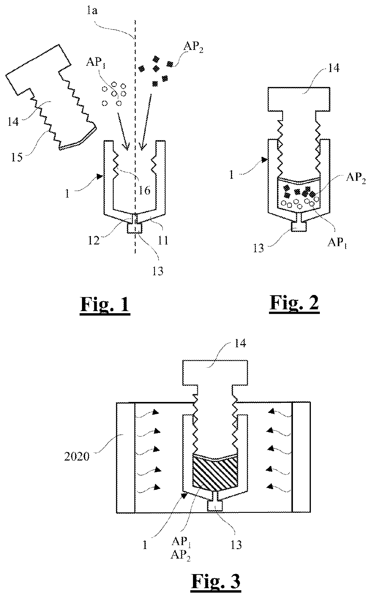 Method and device for producing an extrudate