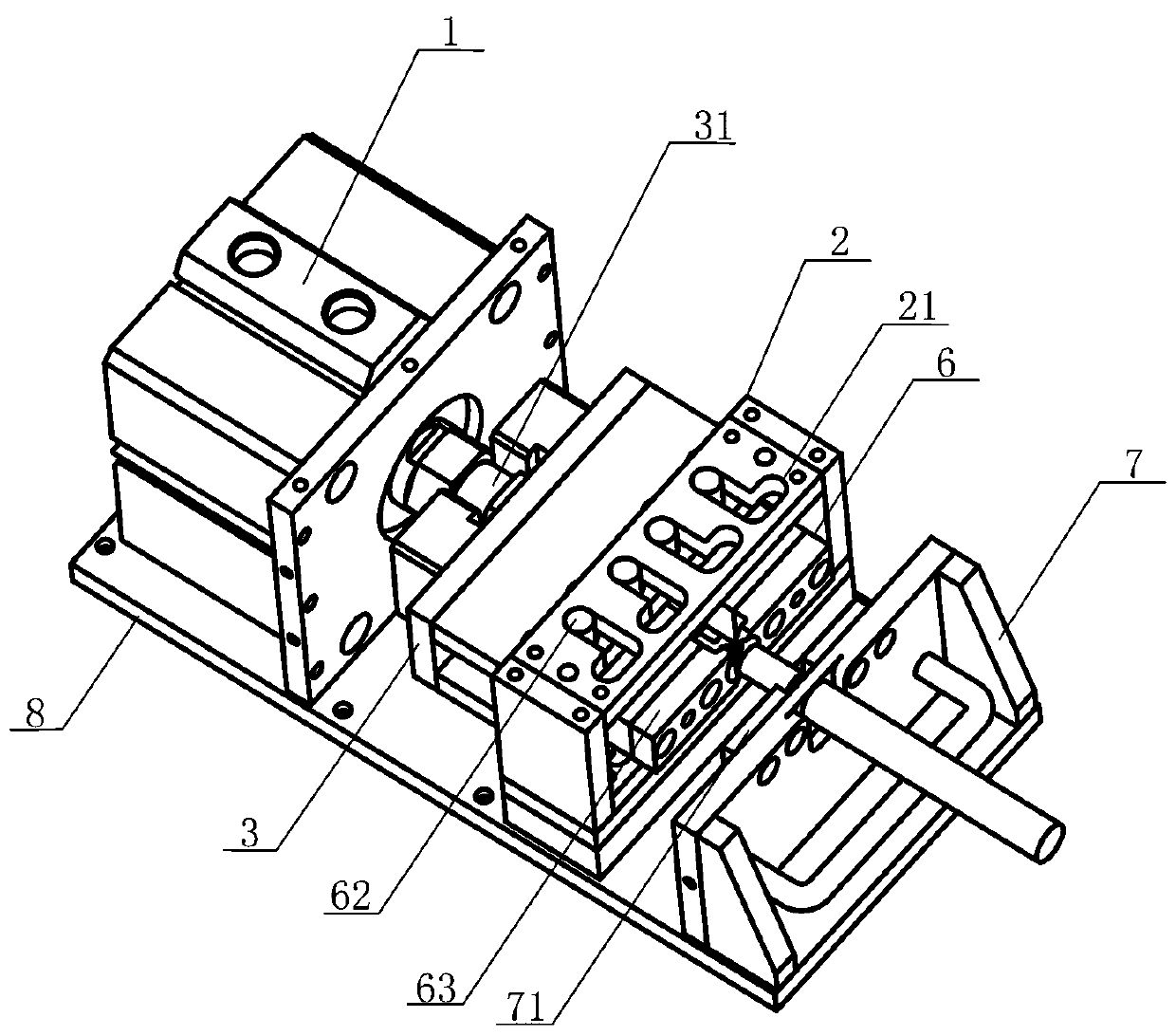 A device for stripping the insulation layer at the end of a cable