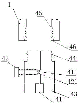 Threaded twist joint type initiator and cracking device