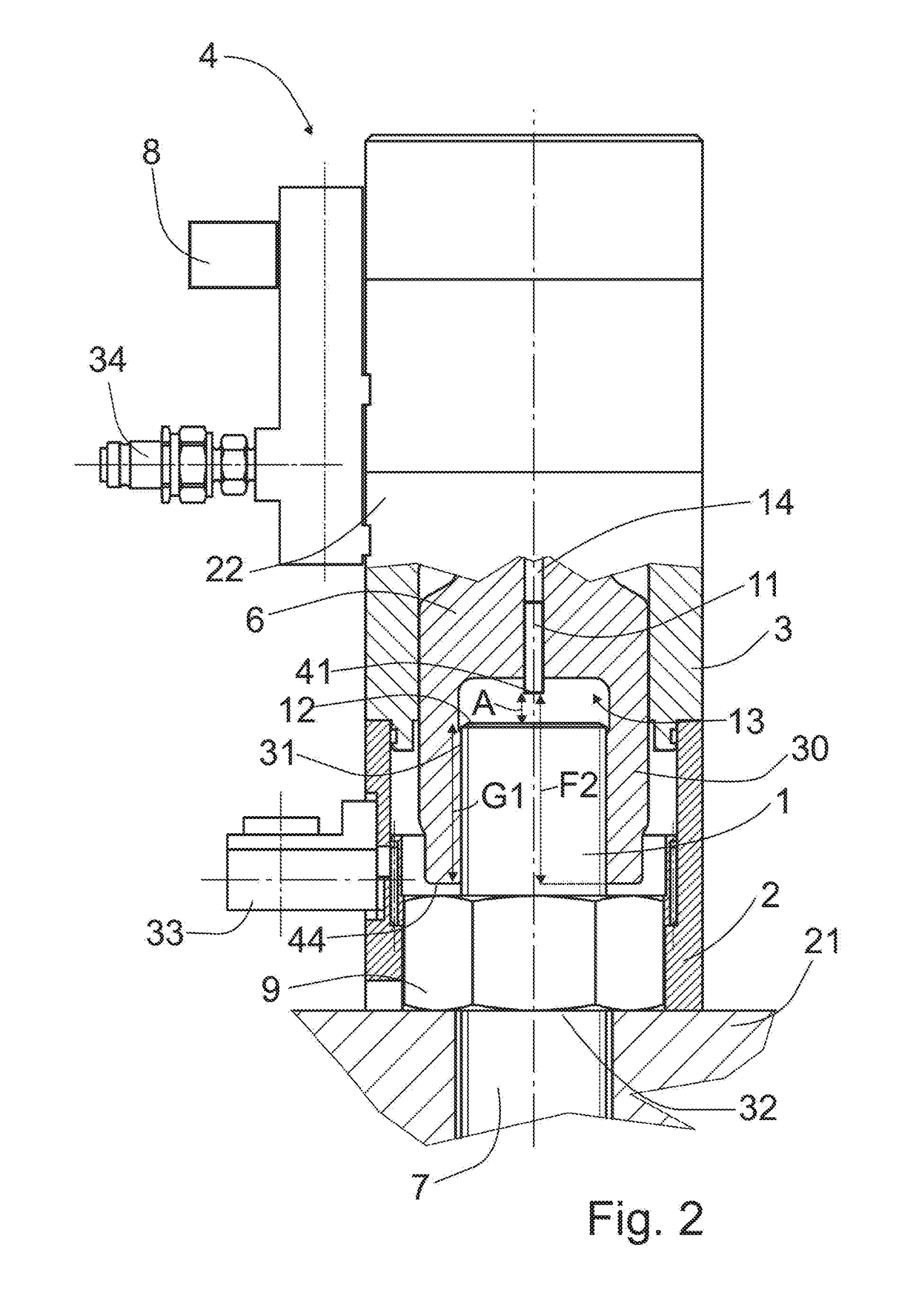 Clamping device for stretching a threaded bolt