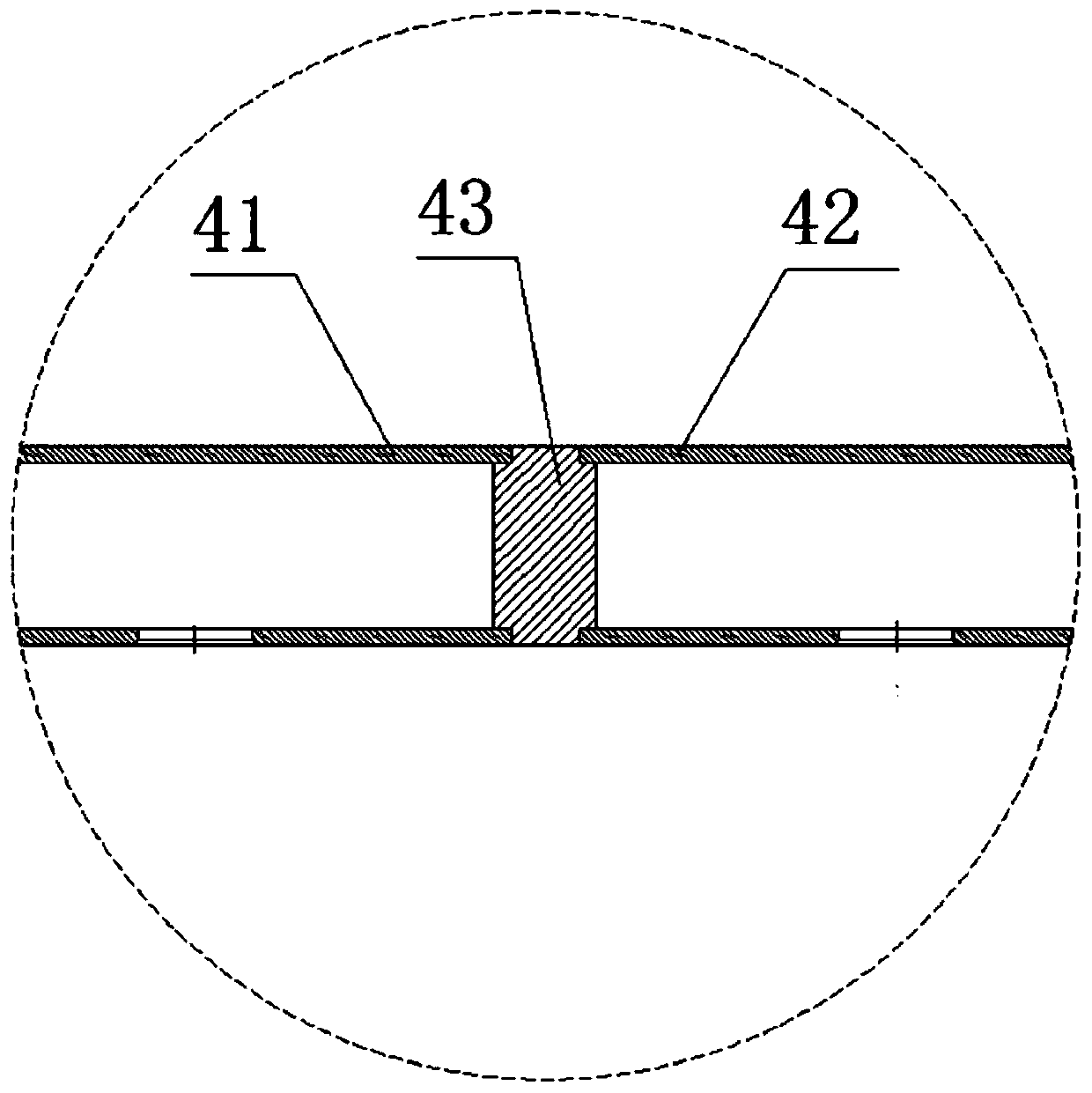 Long-spray-pipe shock wave soot blower with functions of cooling and preventing soot accumulation