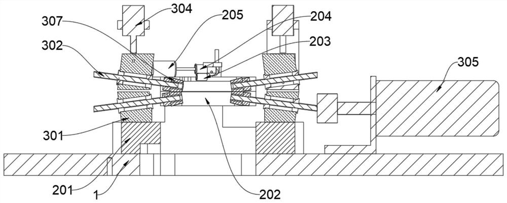 A magnetic wrapping wire drawing machine that is easy to combine and assemble