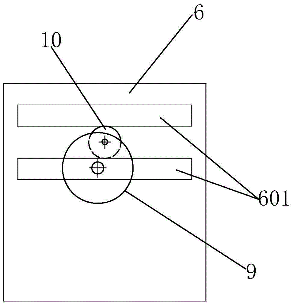 Automatic cutting device for textiles