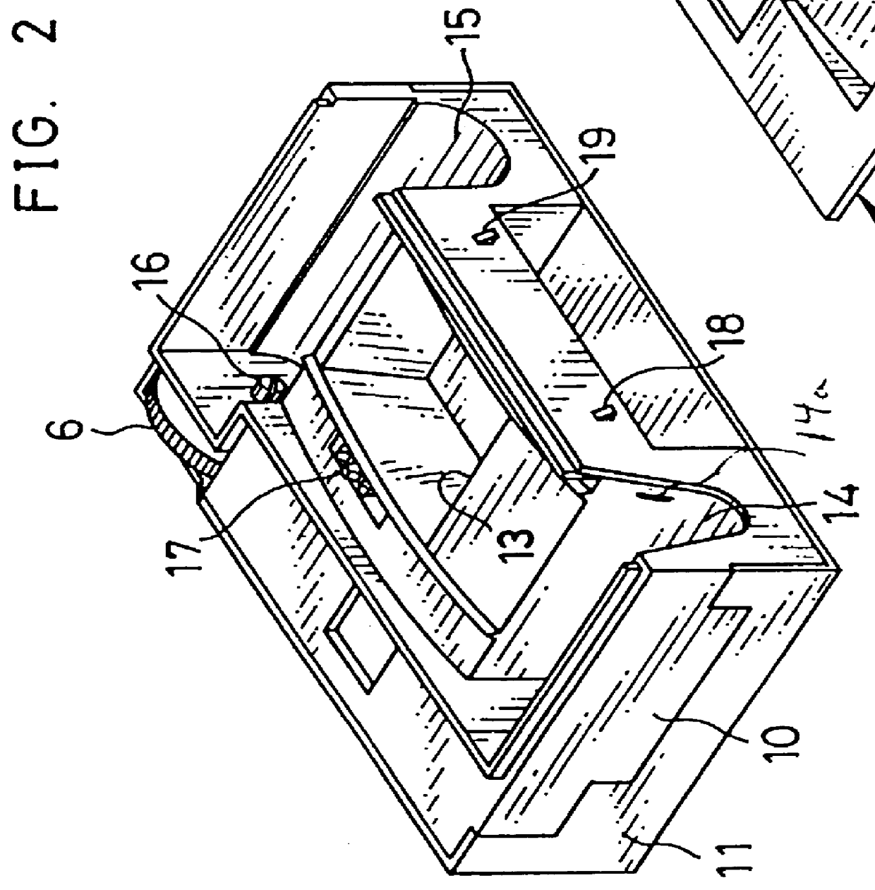Apparatus and method of loading lens-fitted photo film unit with photo film