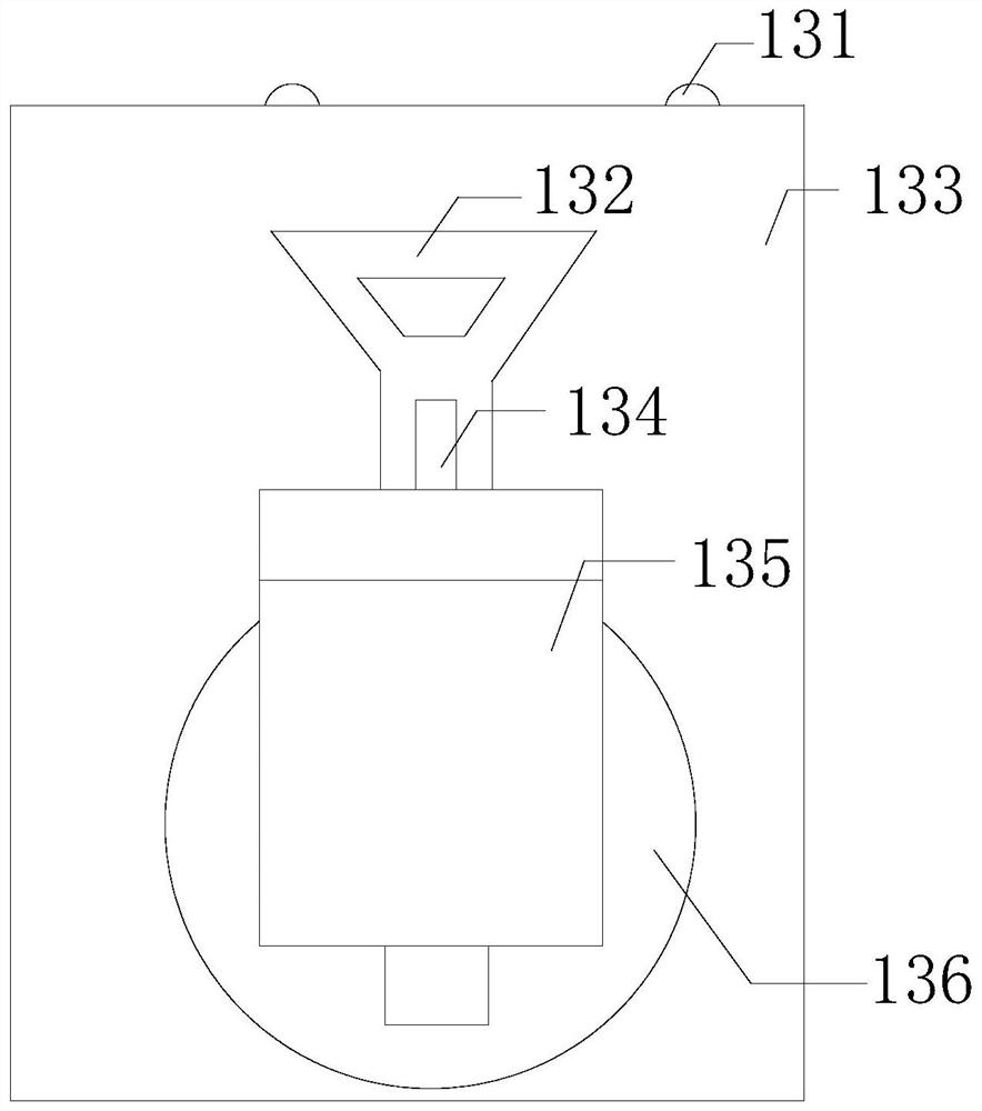 A water dispenser overheat protection device based on metal deformation and silent heat conduction