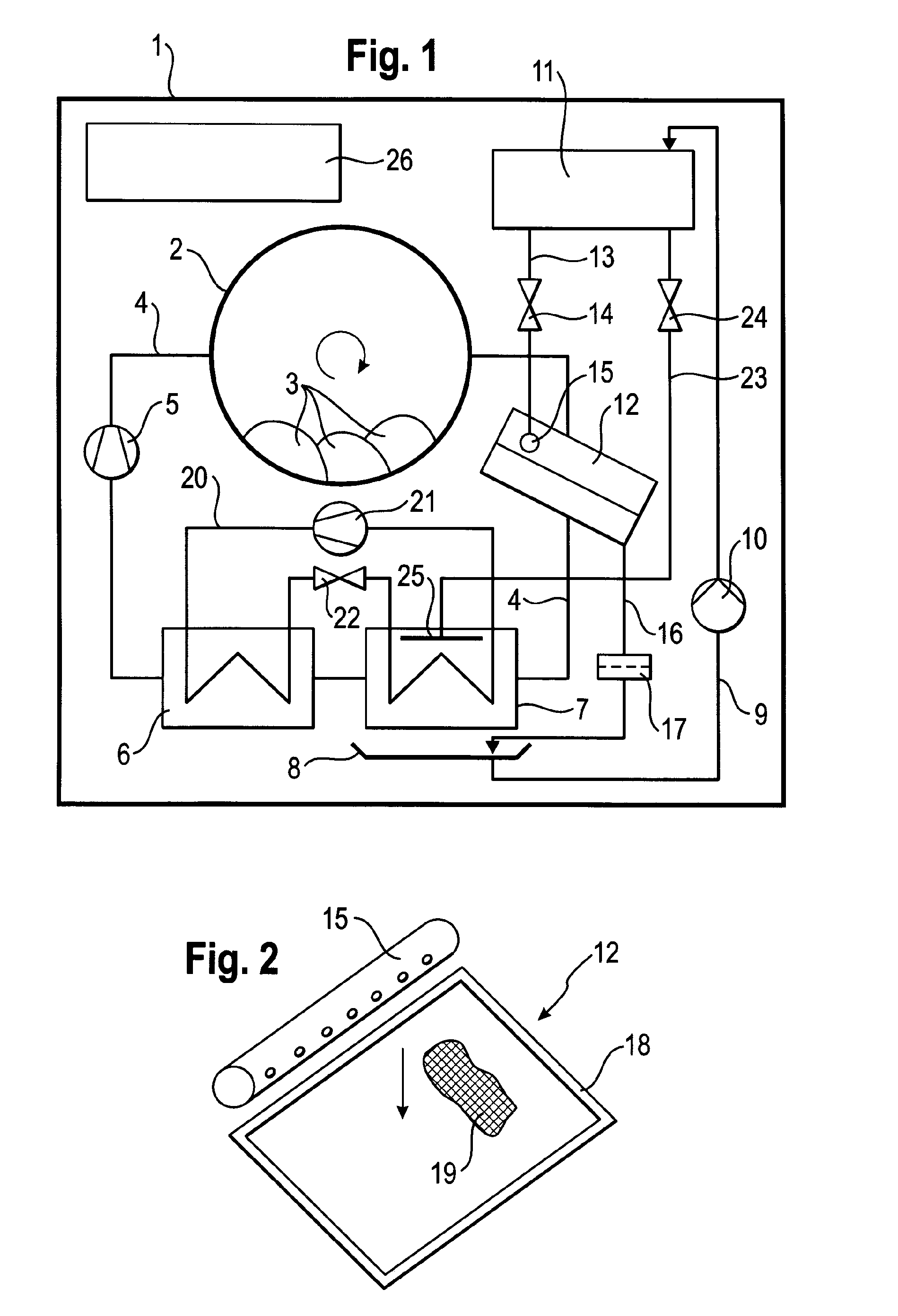 Dryer having a lint filter and a cleaning device