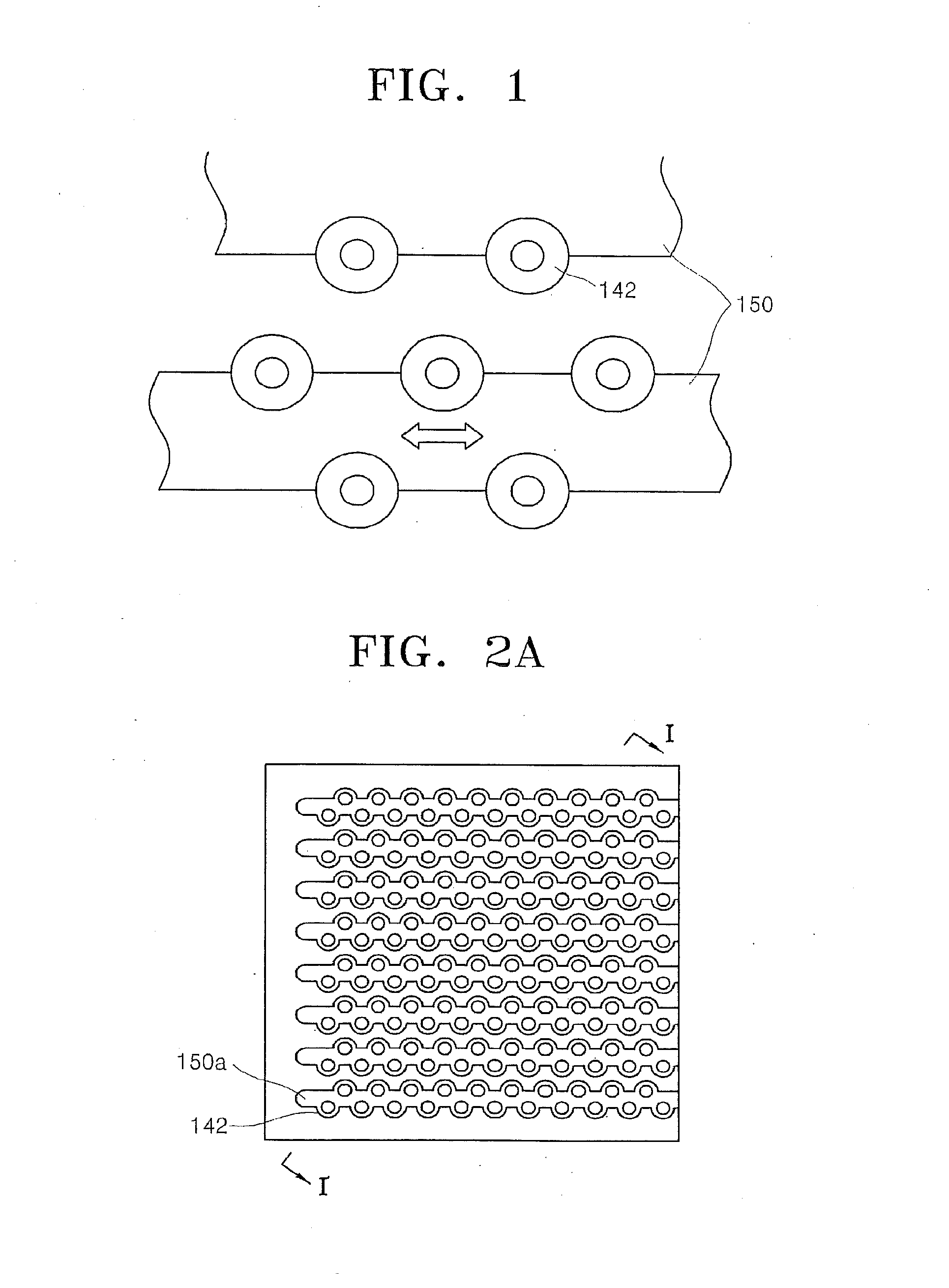 Semiconductor devices including capacitor support pads