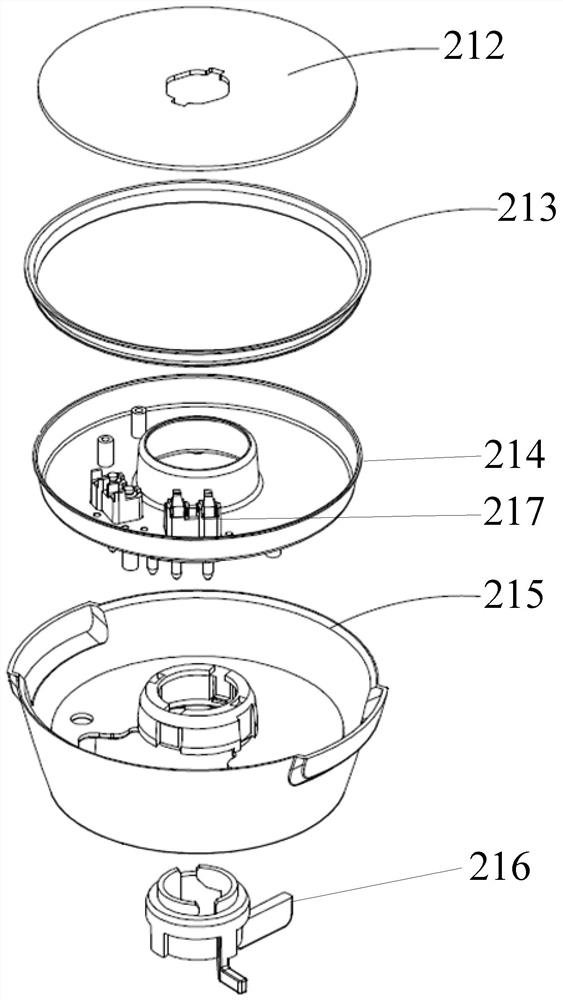 Food processor with double-layer bottom cover structure