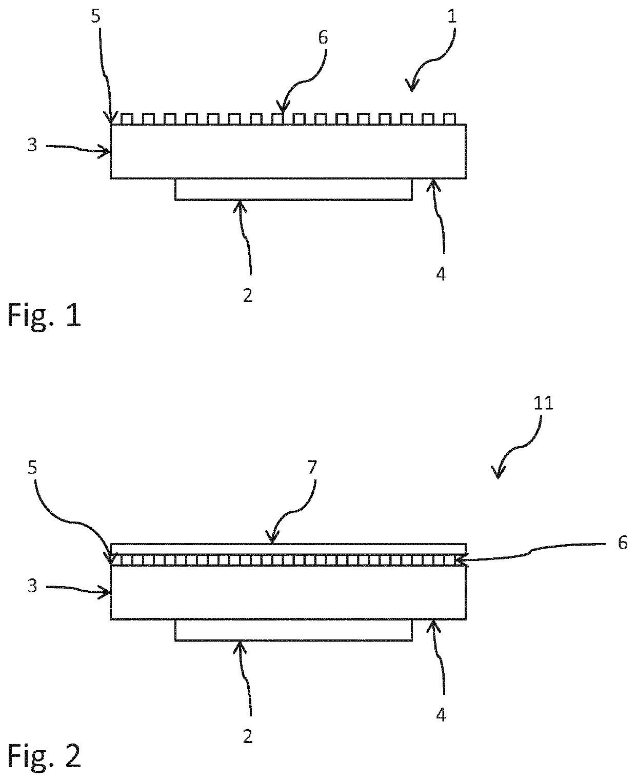 Light converting device having a wavelength converting layer with a hydrophobic nanostructure