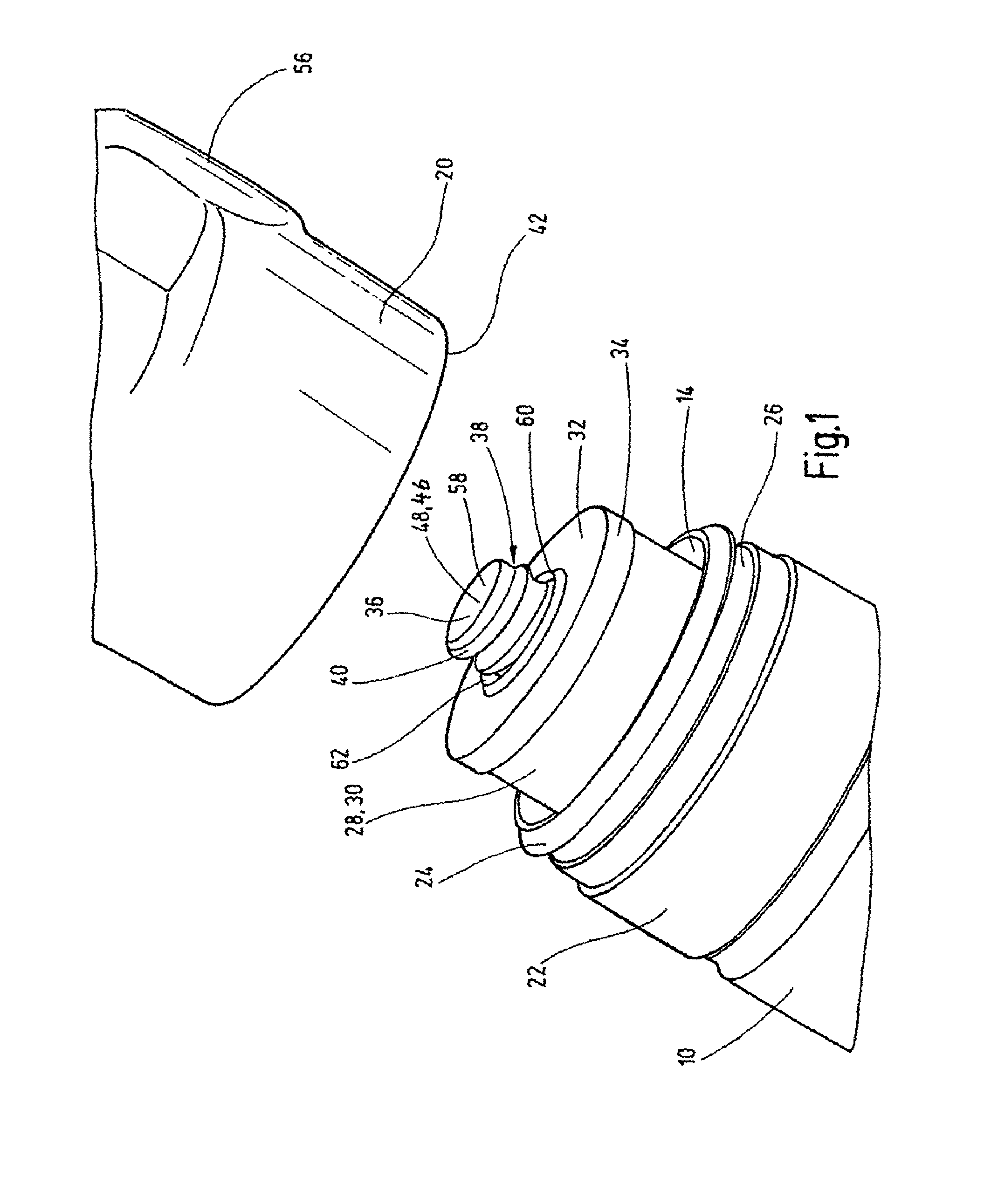 Filtering apparatus and filter element