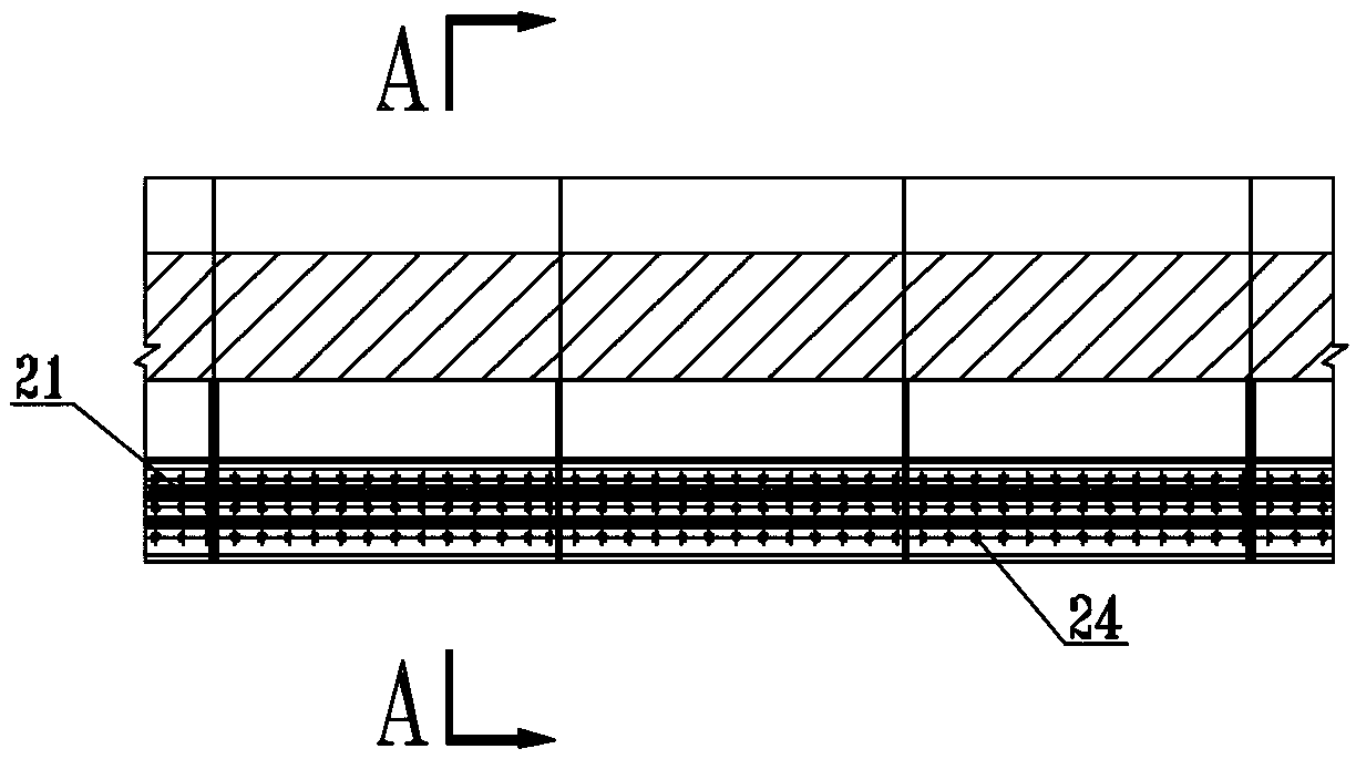 Improved method and device of top water seal on submerged-hole radial gate