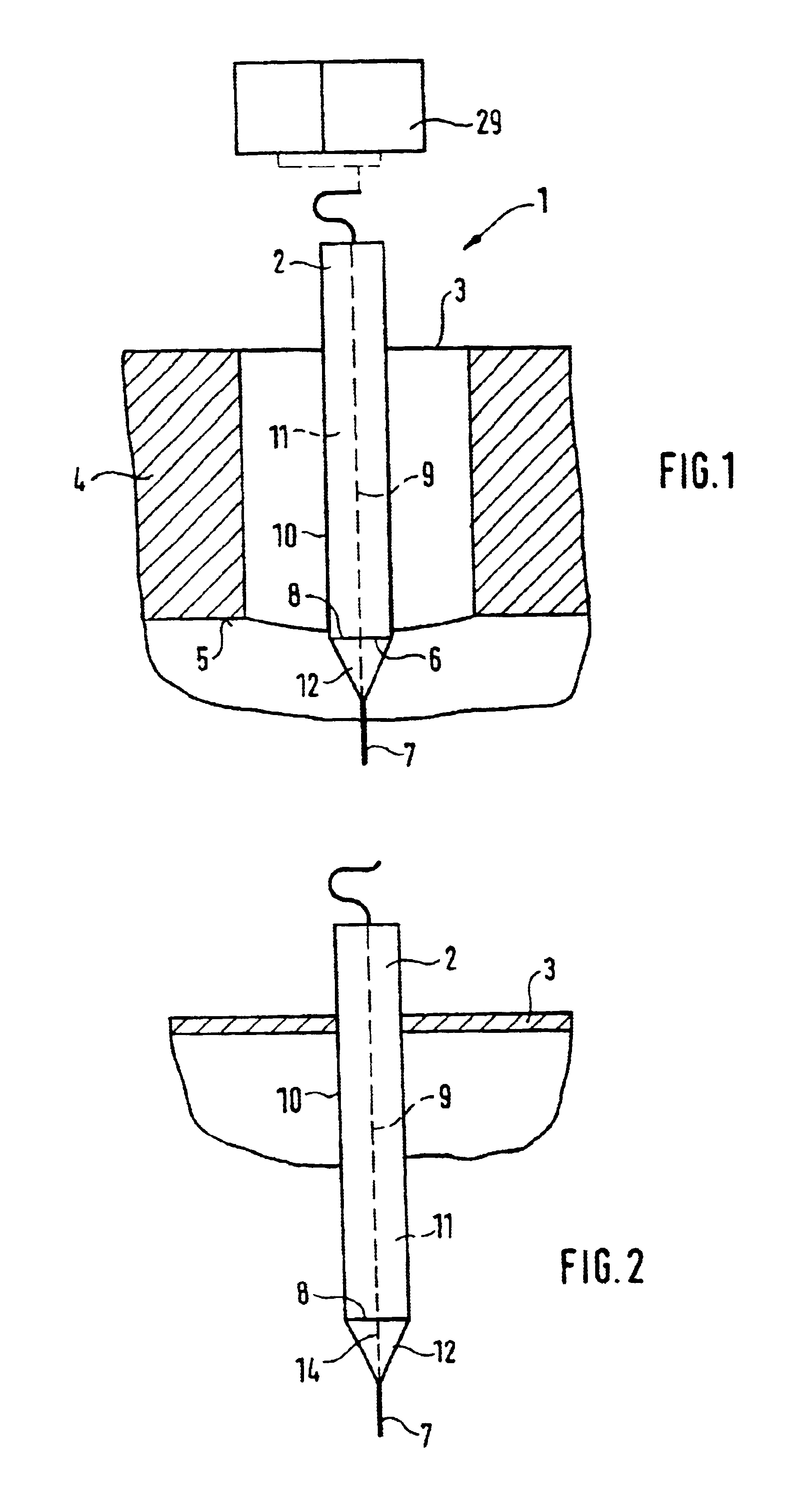 Device for determining the level of contents in a container