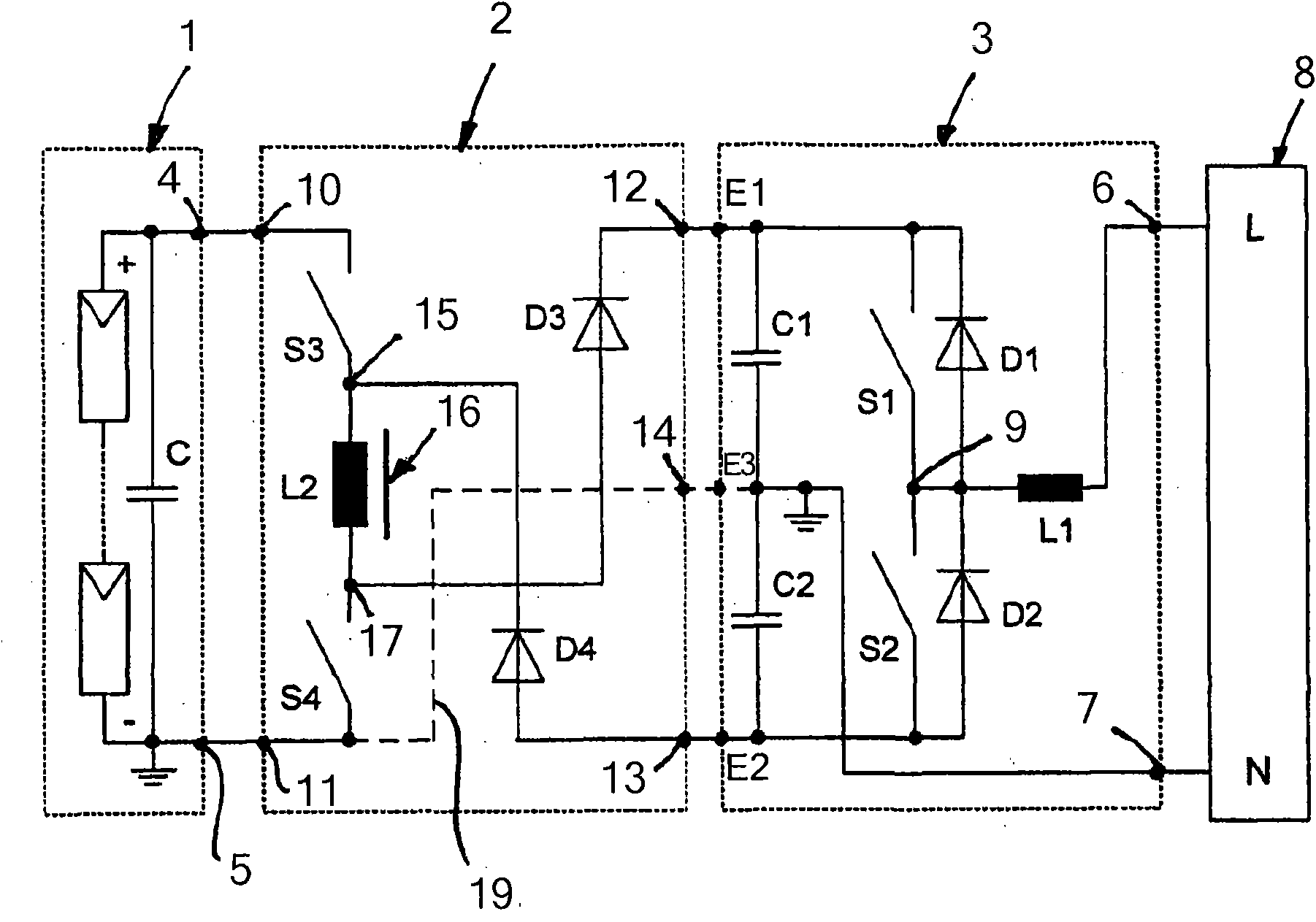 Apparatus for feeding electrical energy into an energy supply system and DC voltage transformer for such an apparatus