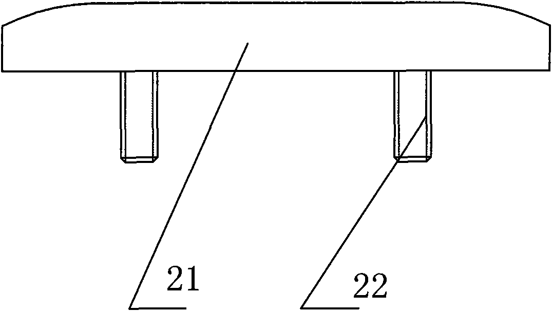 Dredging gear plate and stair anti-deflection device of escalator