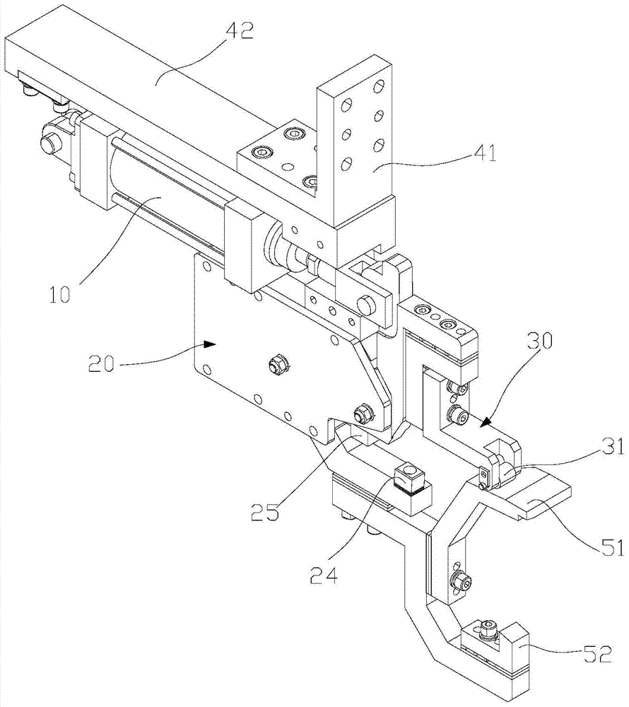 Automatic pre-bending mechanism for pre-installed buckles