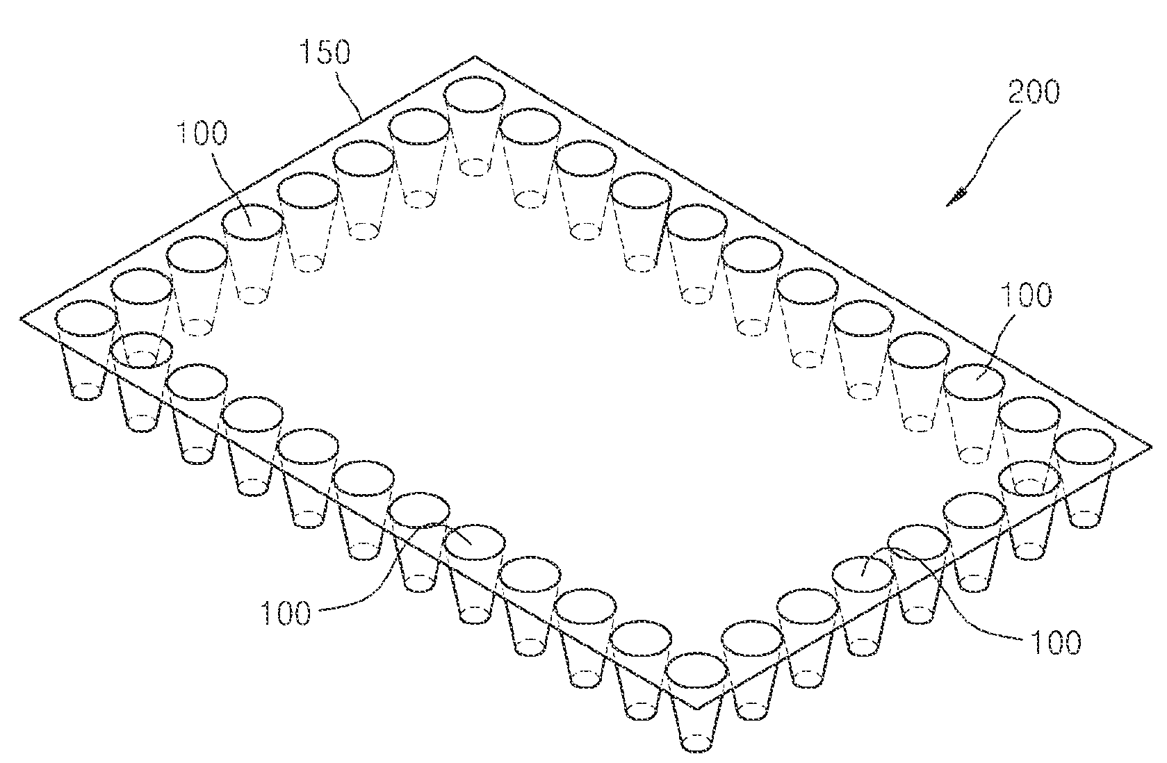 Multiwell plate and method of analyzing target material using the same