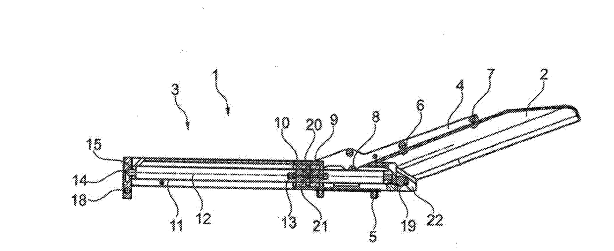 Covering device for a tool storage station