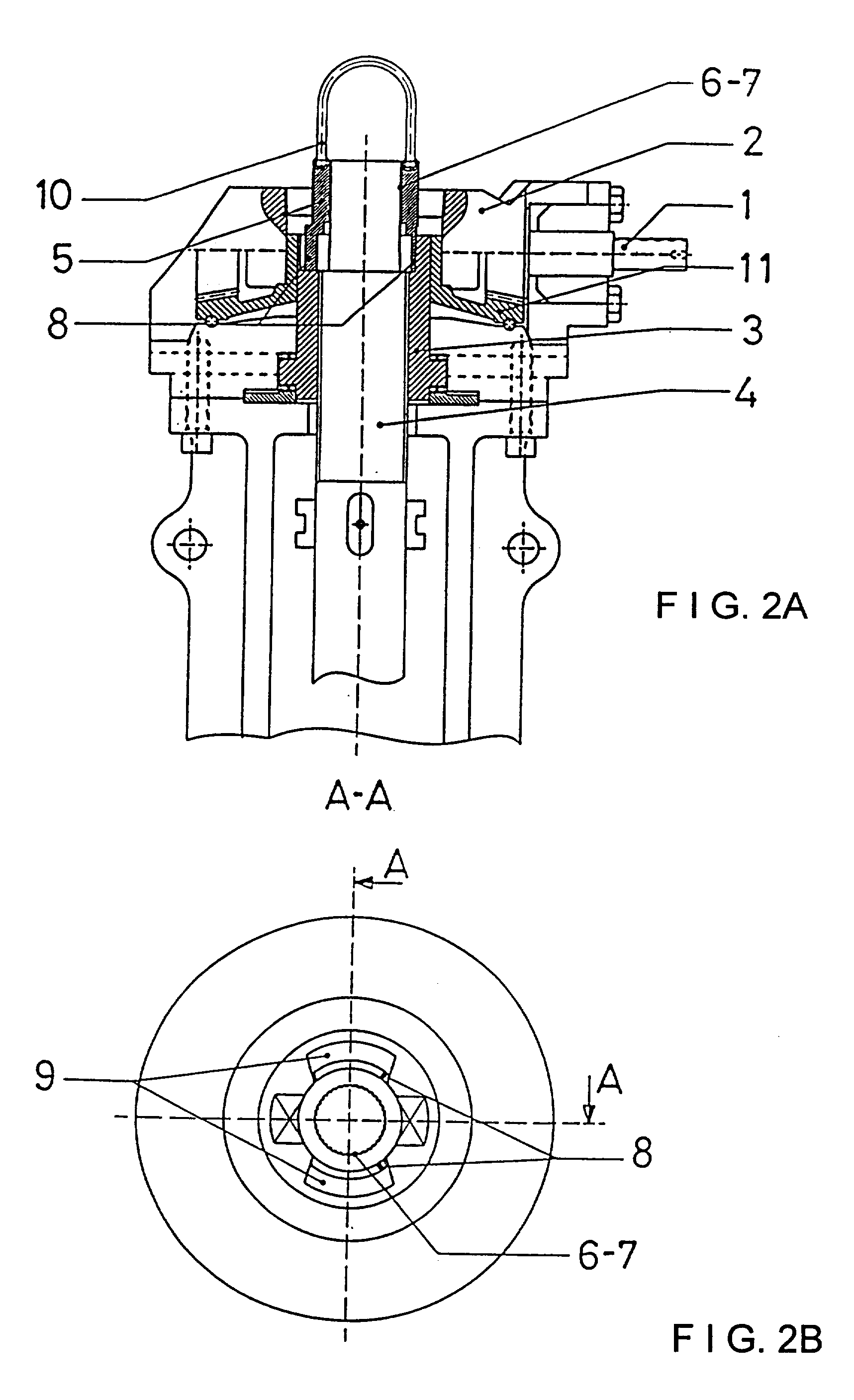 Valve seat self cleaning device for alumina production plants