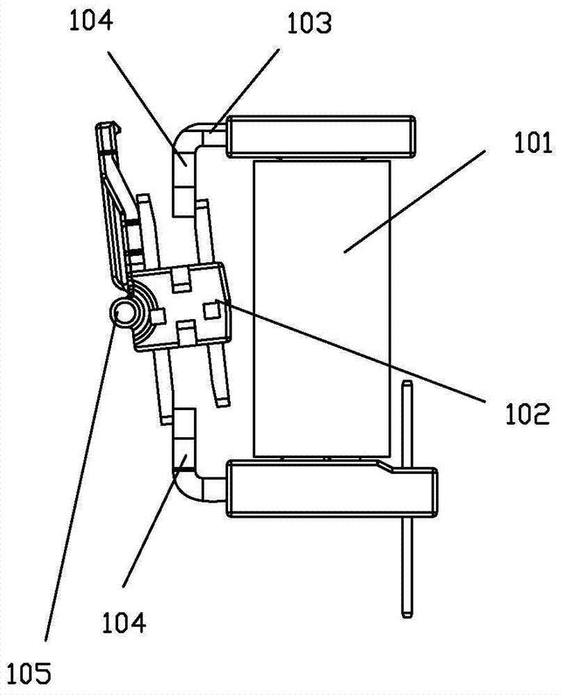 Magnetic latching relay with dual-holder magnetic circuit structure and assembly method of magnetic latching relay