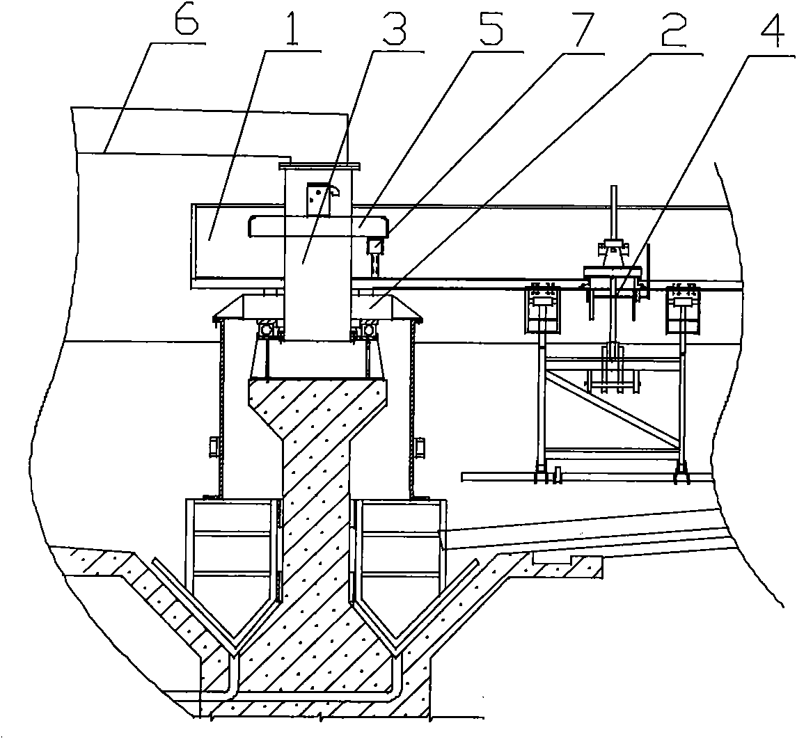 Flexible wire sliding device of periphery transmission thickener