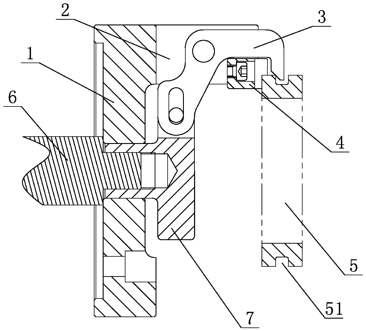 Clamp for machining round thin-walled workpiece