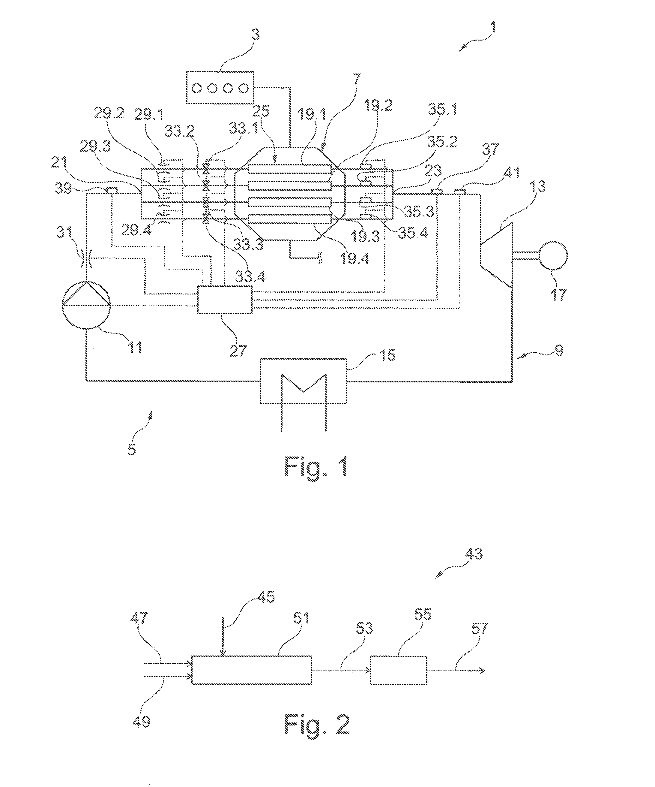 Method for operating a system for a thermodynamic cycle with a multi-flow evaporator, control unit for a system, system for a thermodynamic cycle with a multi-flow evaporator, and arrangement of an internal combustion engine and a system