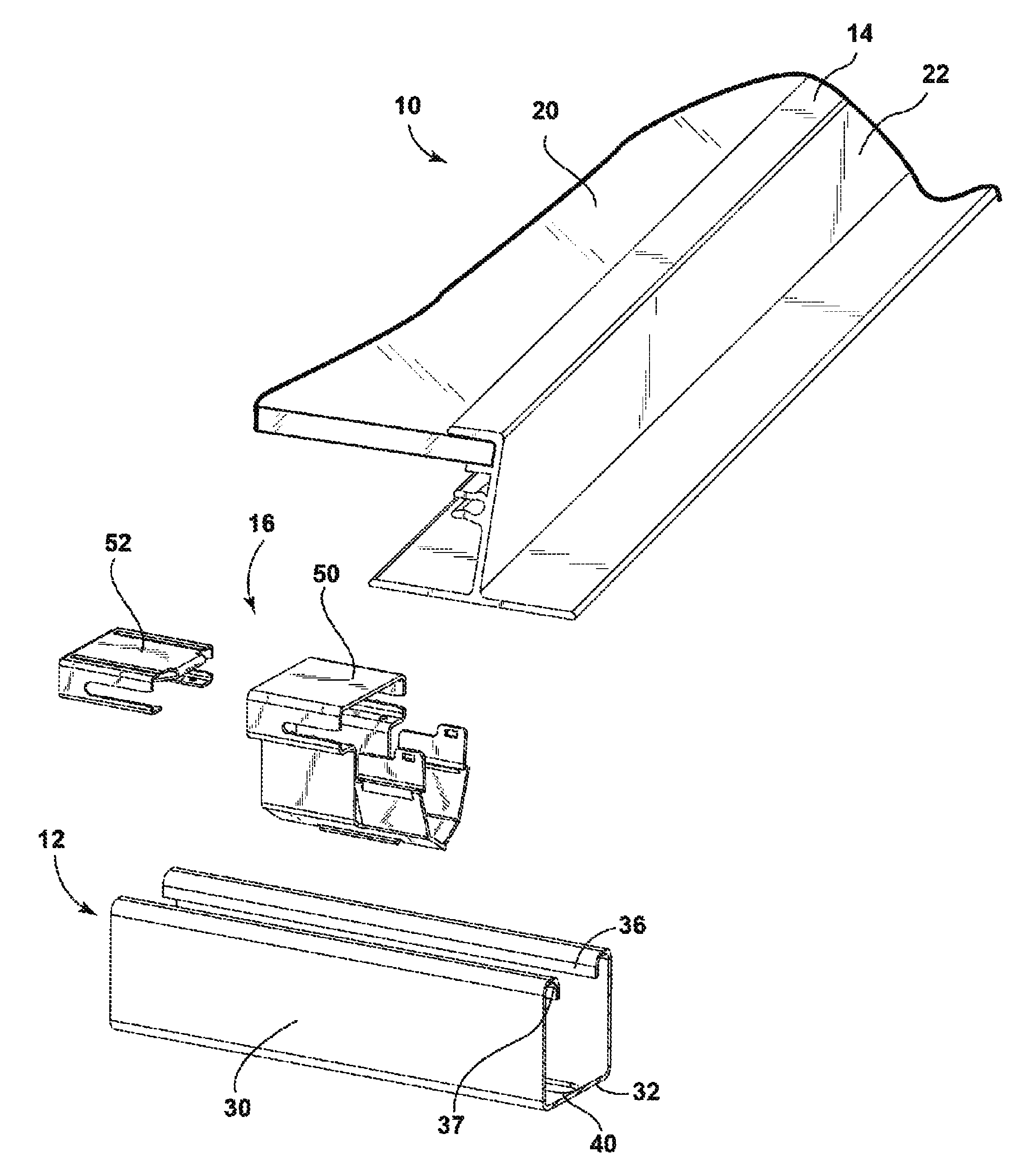 Universal clip apparatus for solar panel assembly