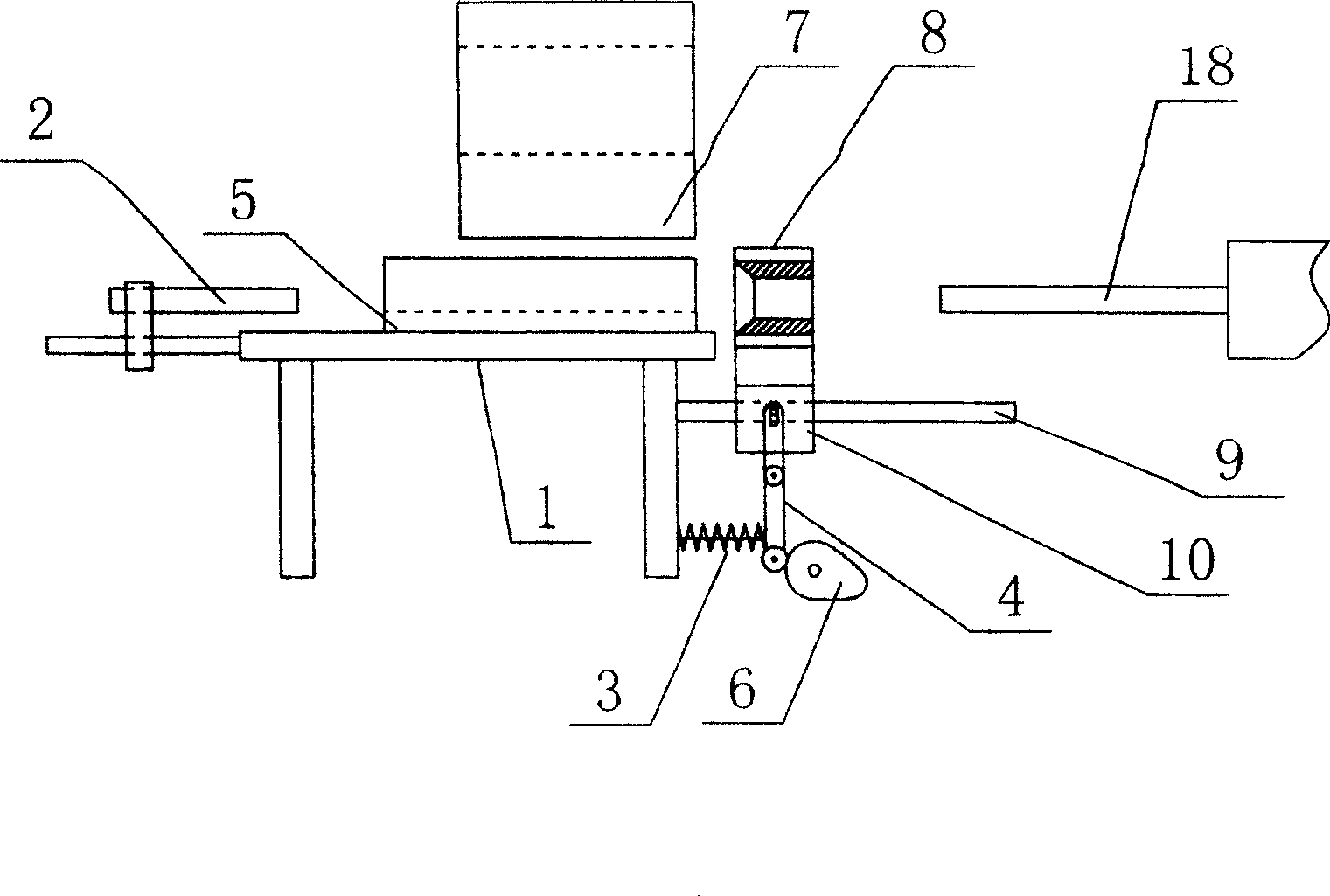 Automatic reforming device for fireworks cylinder