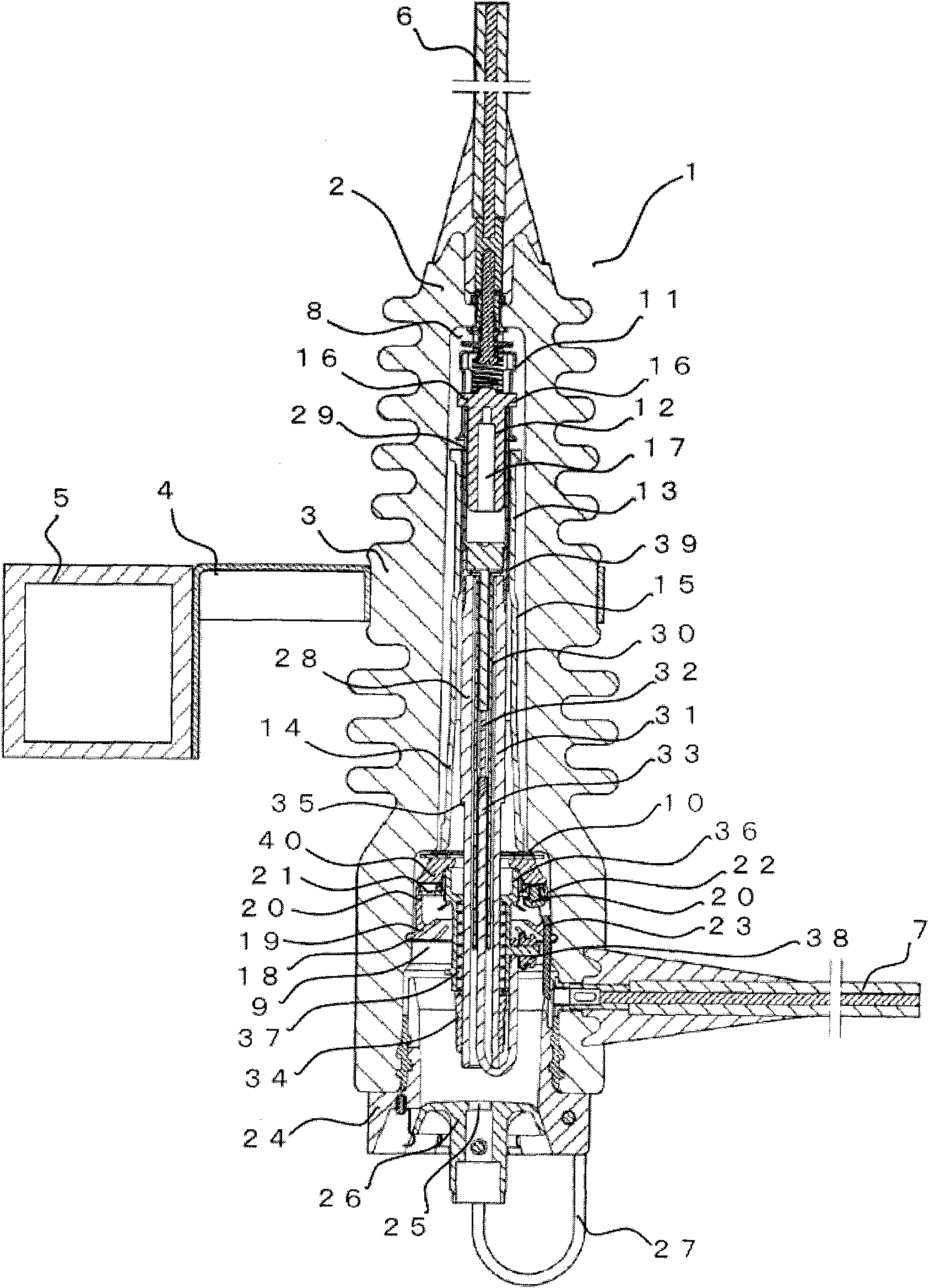 Insulating enclosed type pagoda-shaped fuse