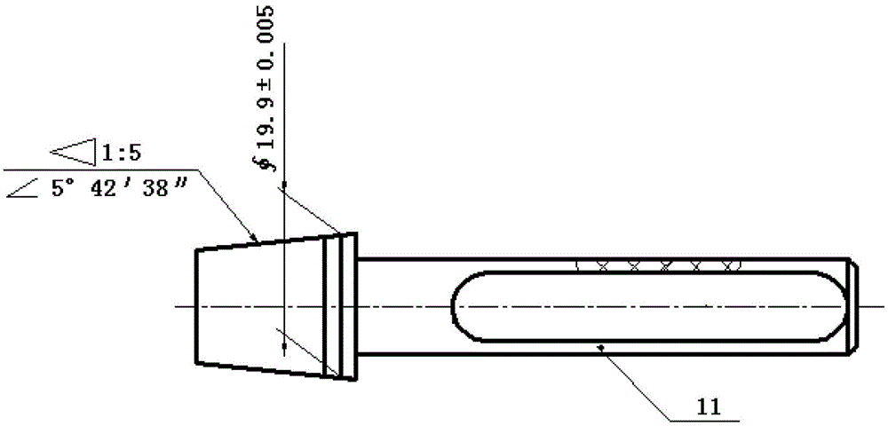 Taper position gauge for accurately measuring big end diameter error of taper hole