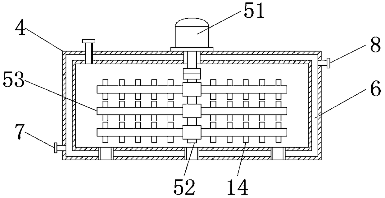 Automatic bottling device capable of preventing peanut oil from solidifying
